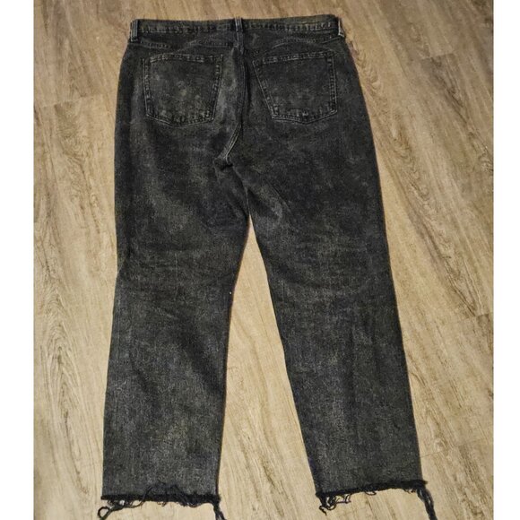 Old Navy Extra High-Rise Sky-Hi Straight Women Jeans - Picture 2 of 3